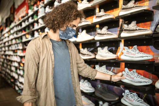 Yeezy 700 Sneakers: Ultimate Comfort or Just Hype?