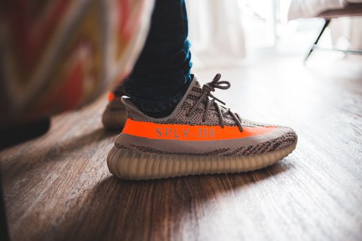 Master Yeezy 700 Sizing: Tips for the Perfect Fit & Model Comparisons